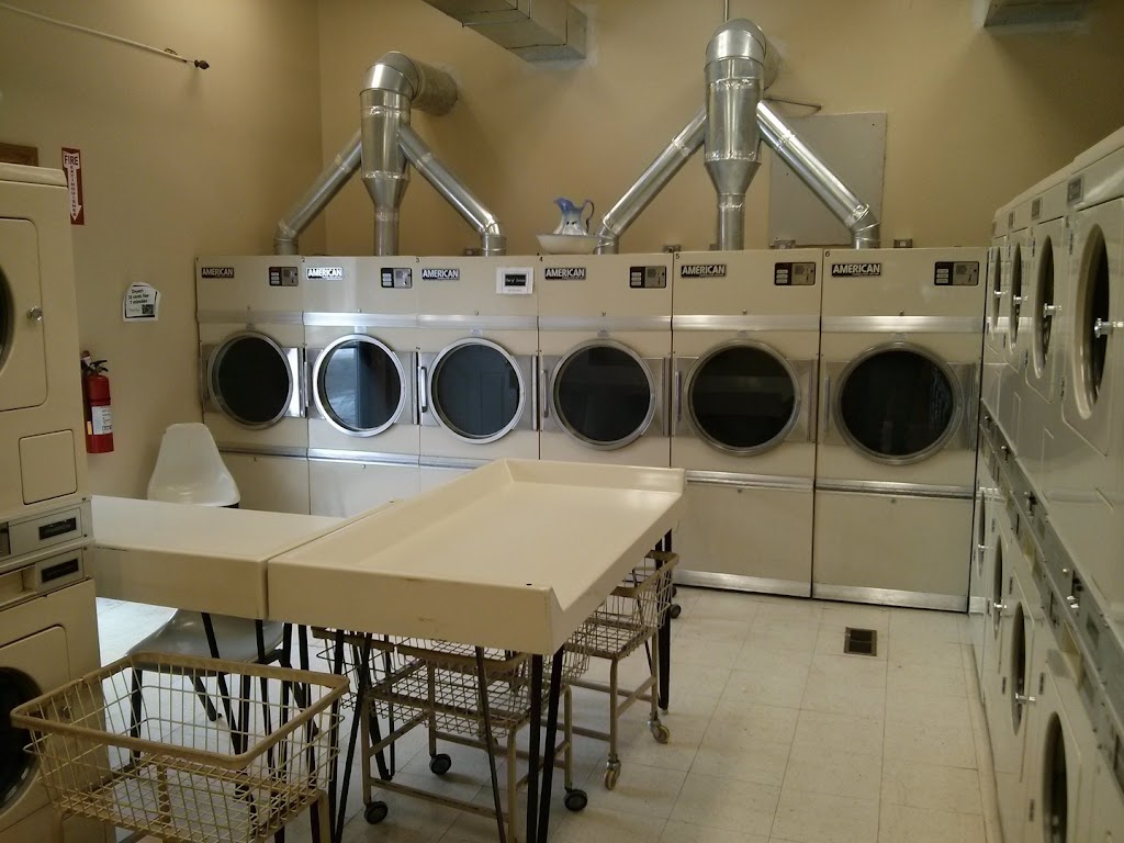 Creston Laundromat | 105 S Main St, Creston, OH 44217, USA | Phone: (330) 903-0885