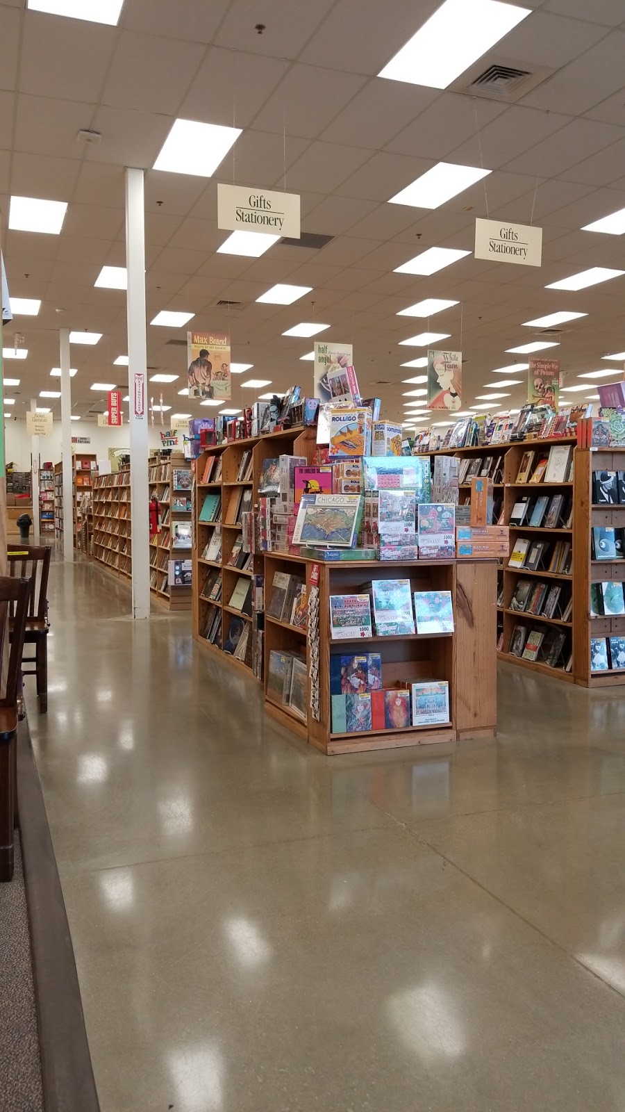 Half Price Books | 4999 Houston Rd, Florence, KY 41042, USA | Phone: (859) 283-0546