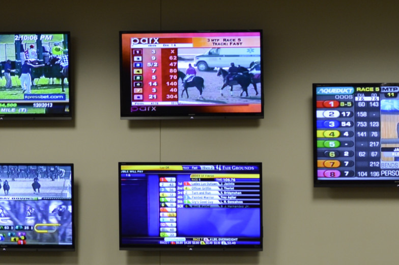 Clubhouse Racebook | 711 Central Ave, Albany, NY 12206, USA | Phone: (518) 446-4010