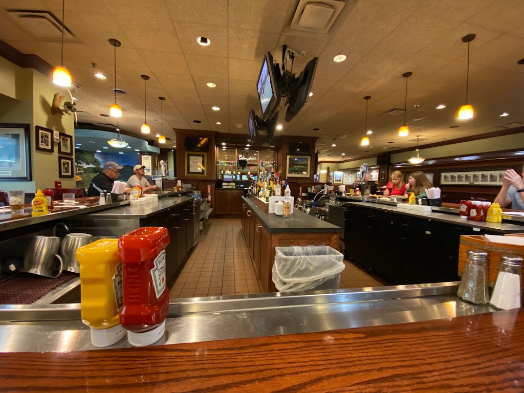Sam Snead’s Grill and Tavern | 2400 Yankee Clipper Dr, Jacksonville, FL 32218, USA | Phone: (904) 741-0040