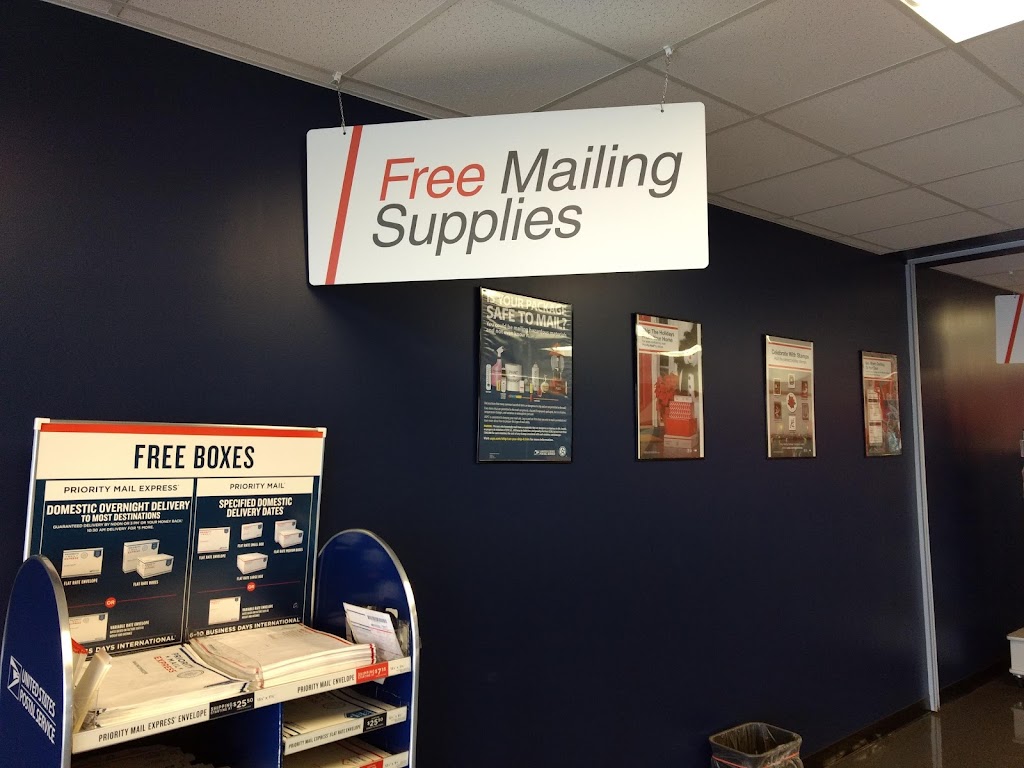 Neely Luanne | 105 Hunter Station Way, Sellersburg, IN 47172, USA | Phone: (812) 246-1770