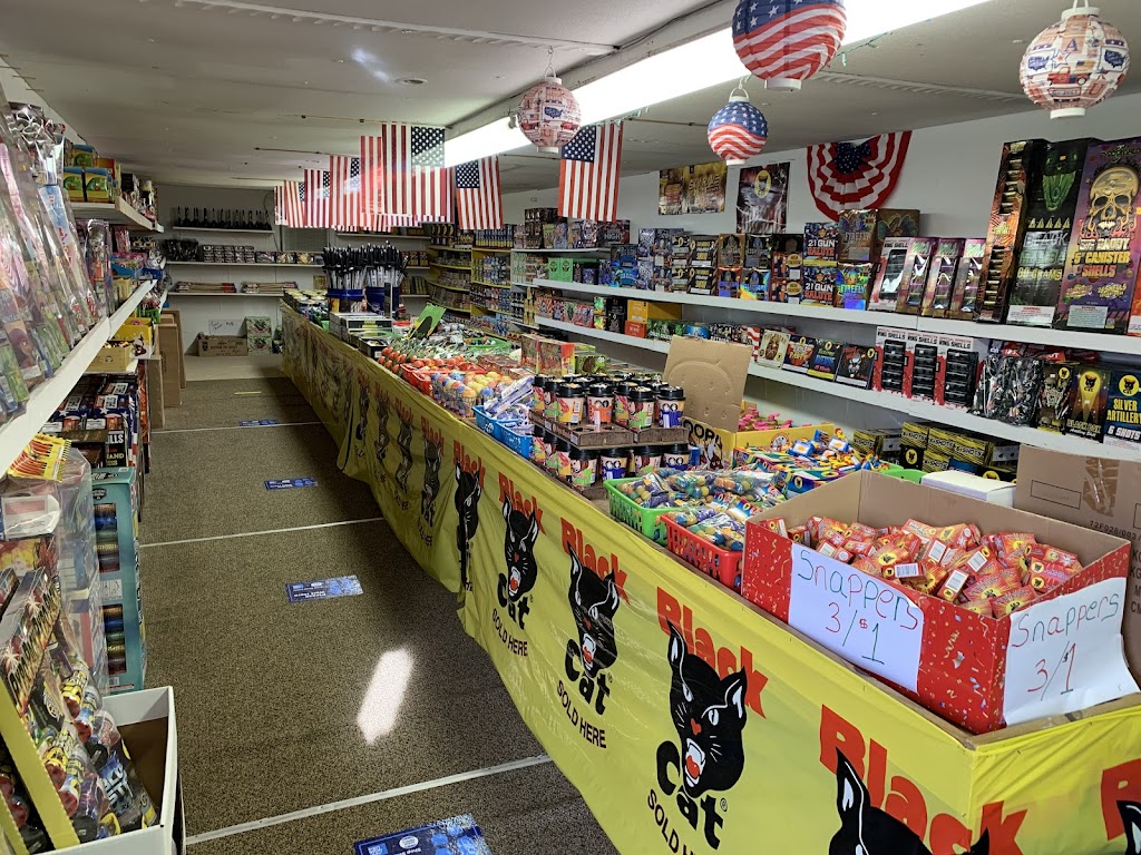 Duplessis Fireworks | 11160 Airline Hwy, Gonzales, LA 70737, USA | Phone: (225) 644-6572