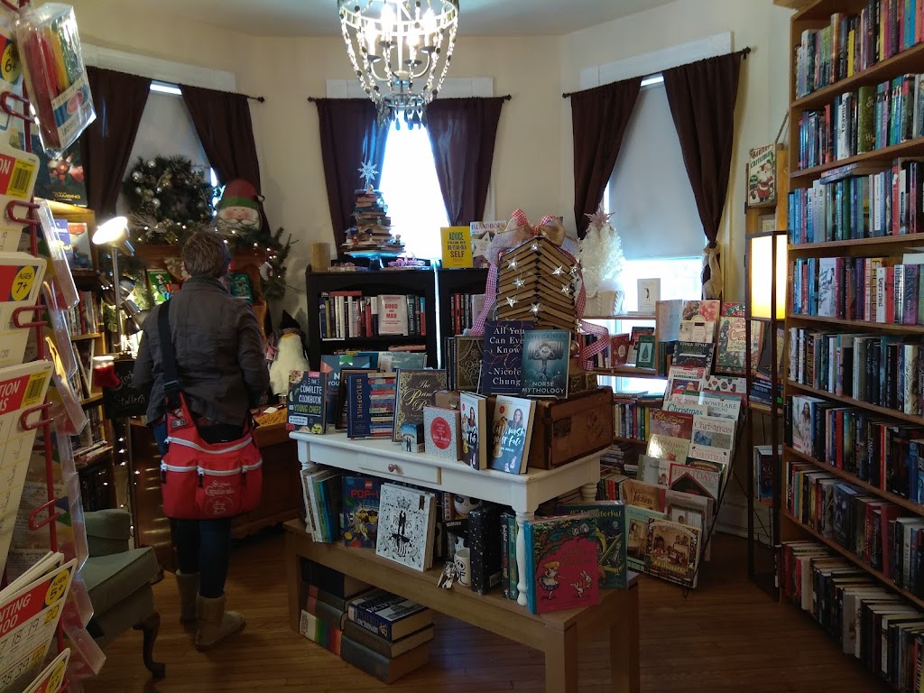 Afterwords Books | 441 E Vandalia St, Edwardsville, IL 62025, USA | Phone: (618) 655-0355