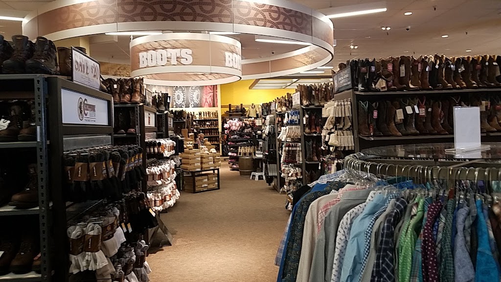 Boot Barn | 2225 Plaza Pkwy, Modesto, CA 95350, USA | Phone: (209) 523-5391