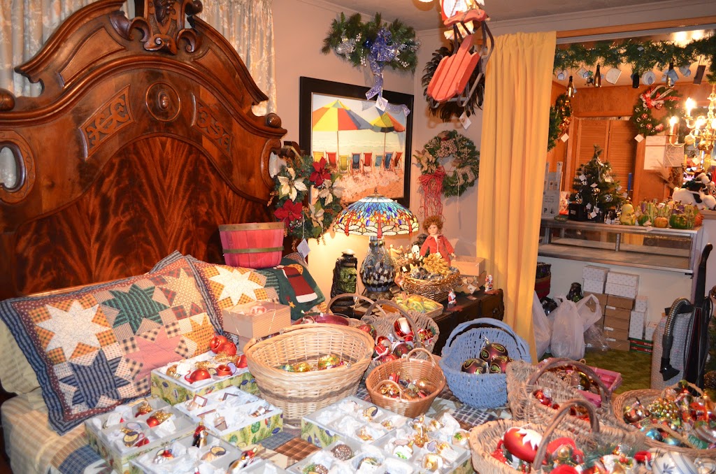 Elves Lair | 2176 E National Pike, Scenery Hill, PA 15360, USA | Phone: (724) 945-6463