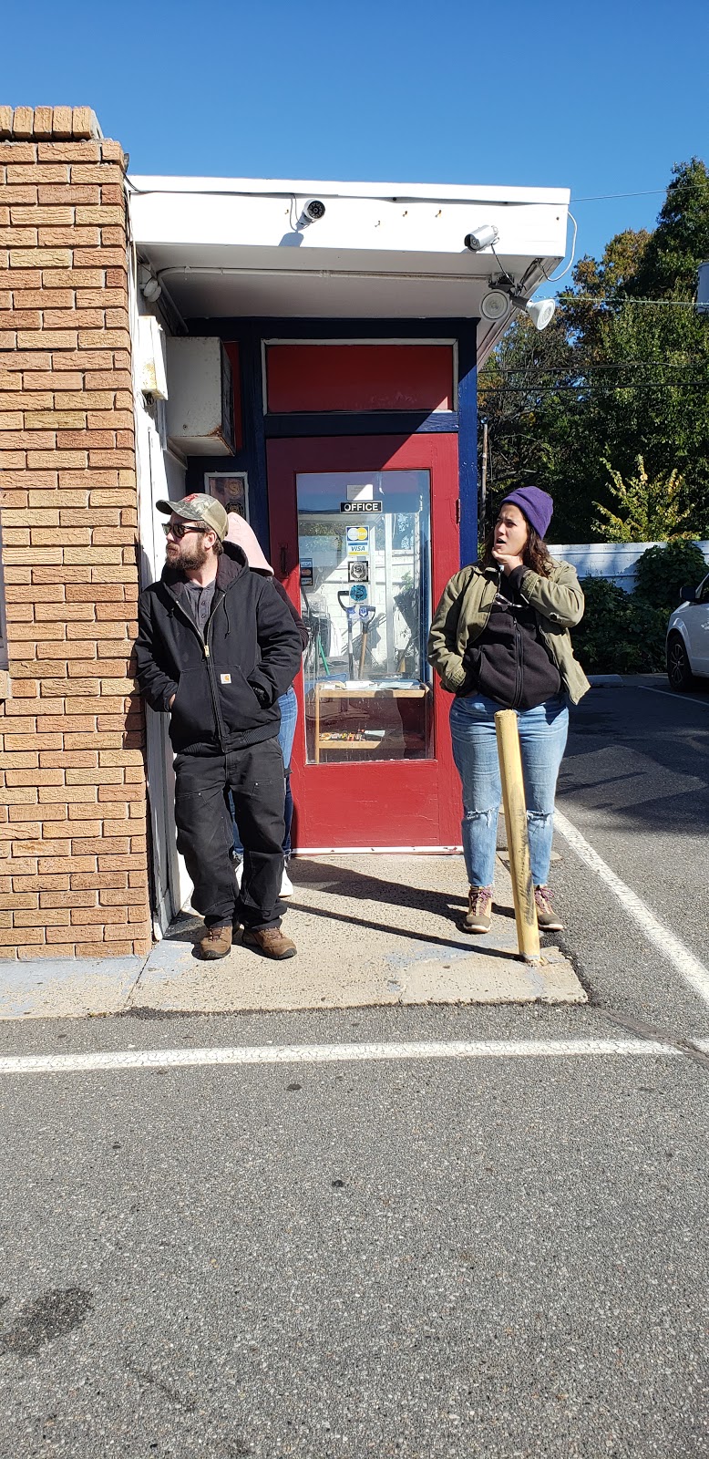 Americana Motel | 942 US-1, Avenel, NJ 07001, USA | Phone: (732) 634-1300