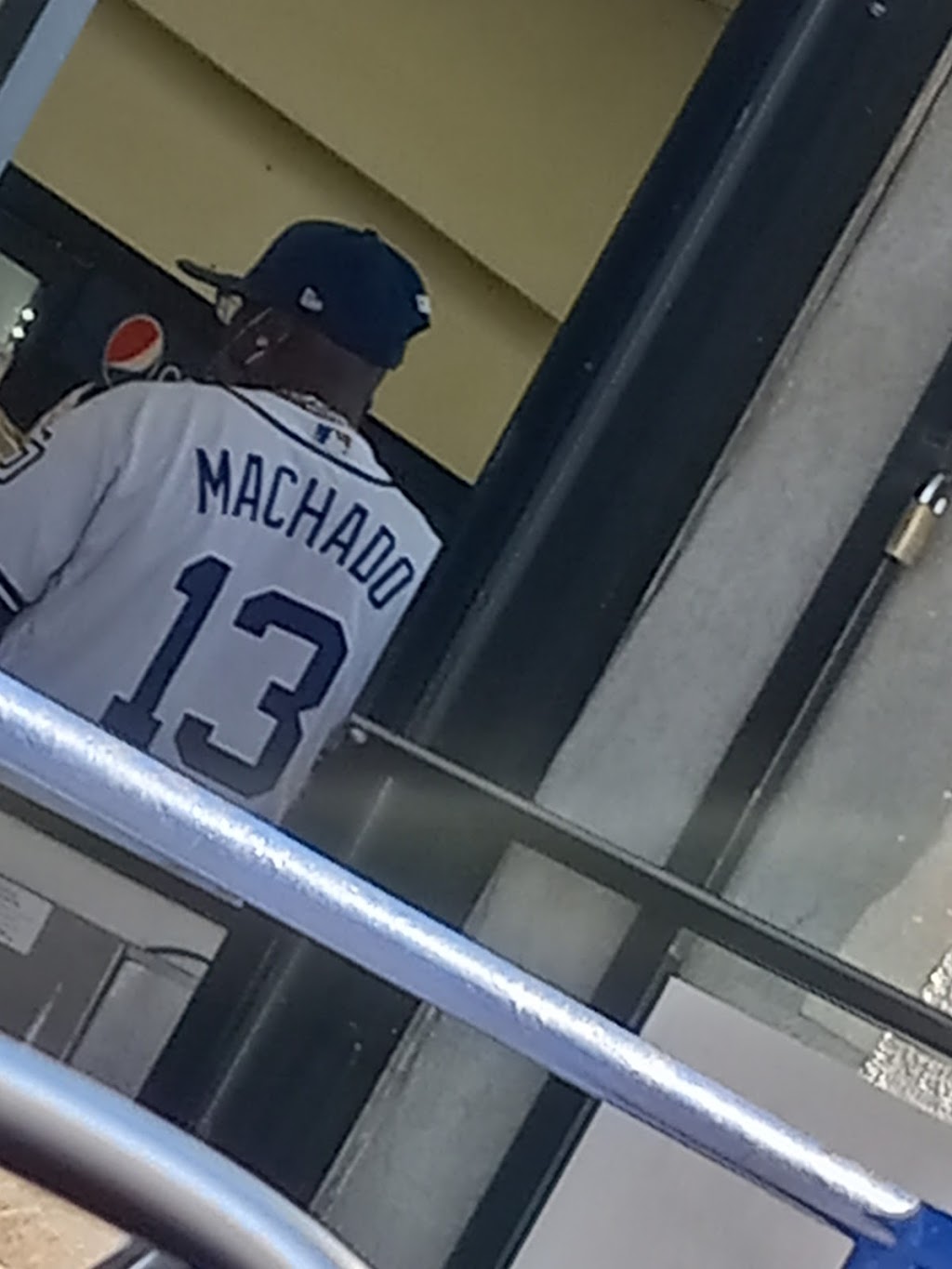 Mobil | 15603 7th St, Victorville, CA 92395, USA | Phone: (760) 269-1212