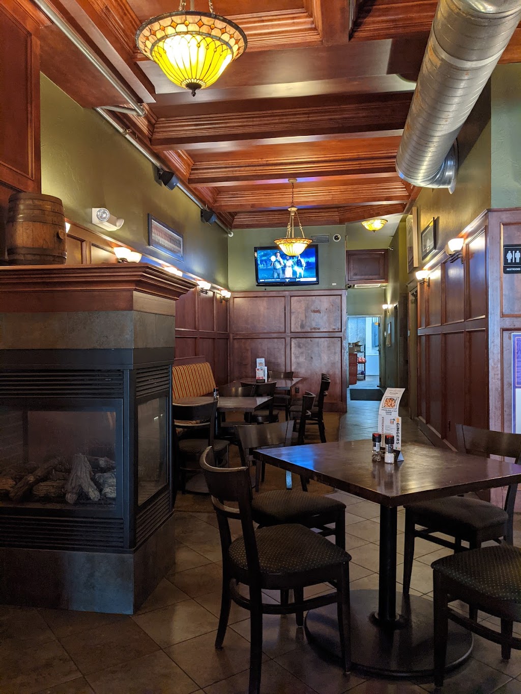 The Fireside Social House | 108 2nd St E, Hastings, MN 55033, USA | Phone: (651) 346-1344