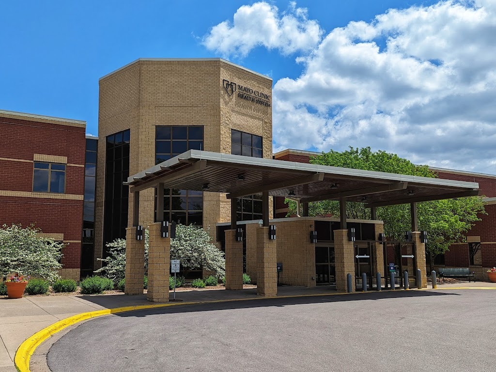 Mayo Clinic Health System- Emergency Room | 701 Hewitt Blvd, Red Wing, MN 55066, USA | Phone: (651) 267-5000