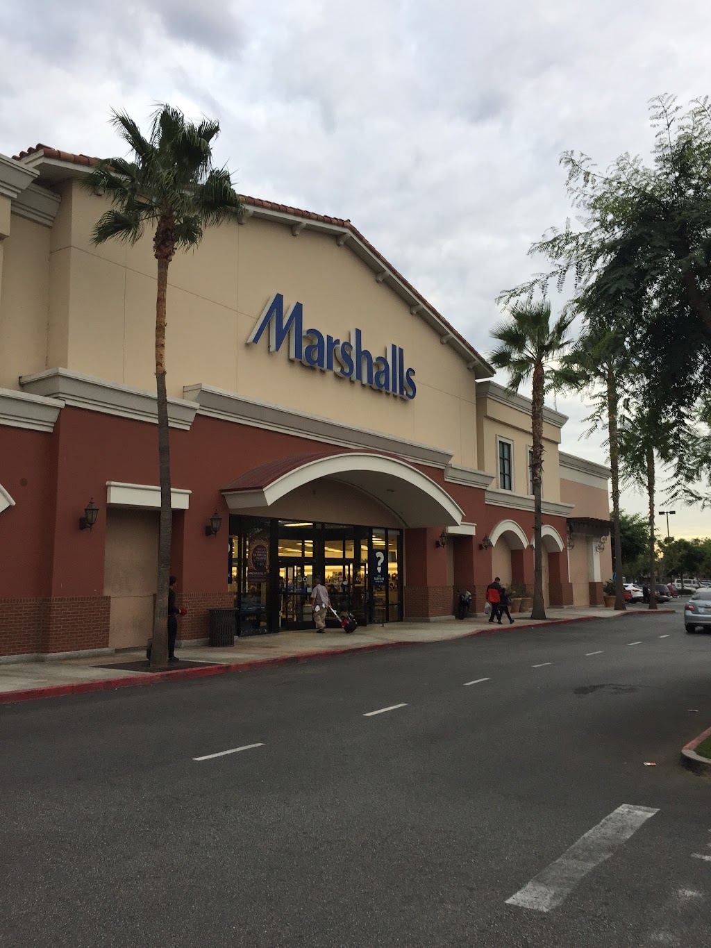 Marshalls | 5810 E Florence Ave, Bell Gardens, CA 90201, USA | Phone: (562) 806-3707