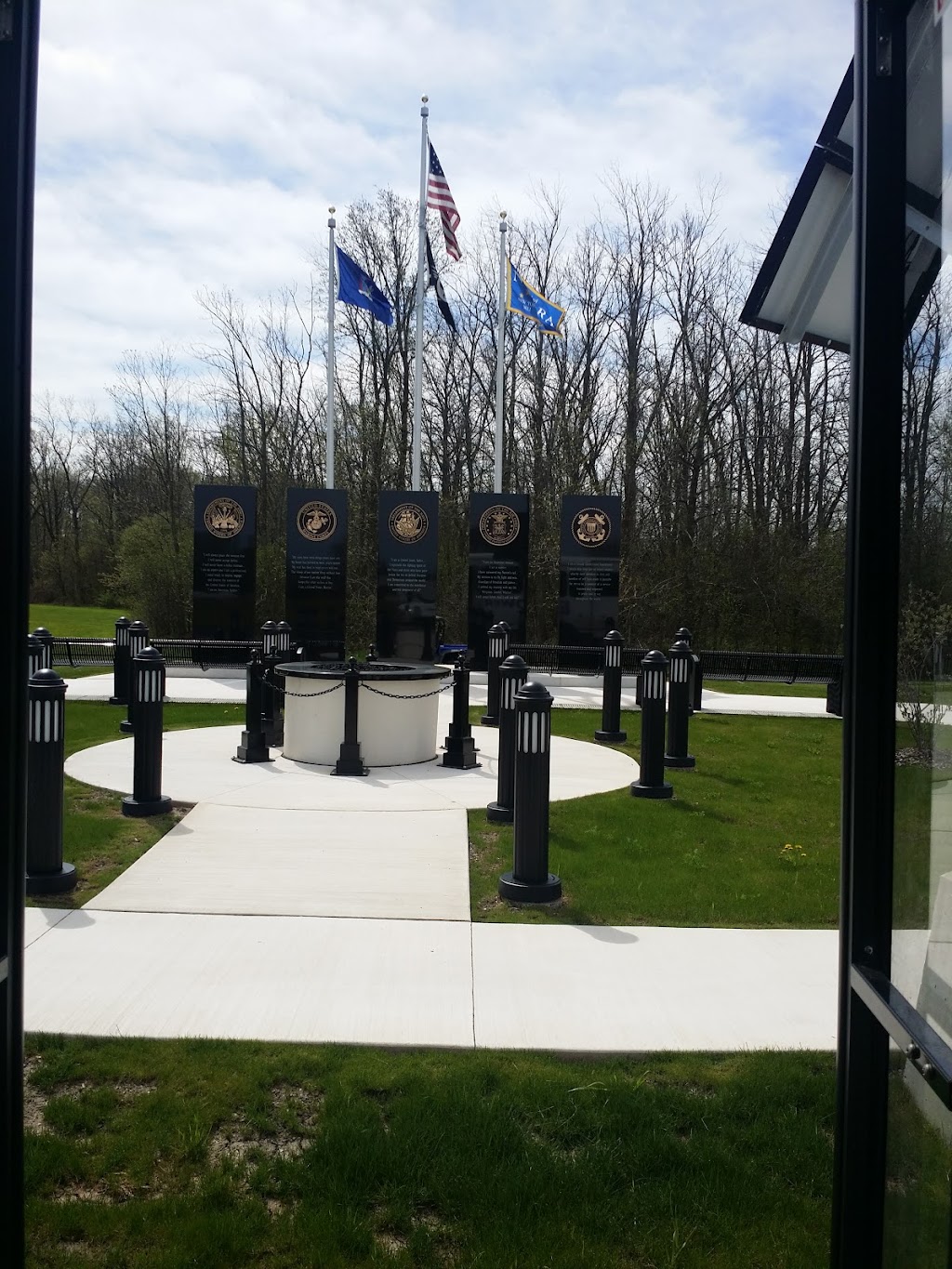 Veterans Memorial Park | 7000 Lockport Rd, Niagara Falls, NY 14305, USA | Phone: (716) 297-5243