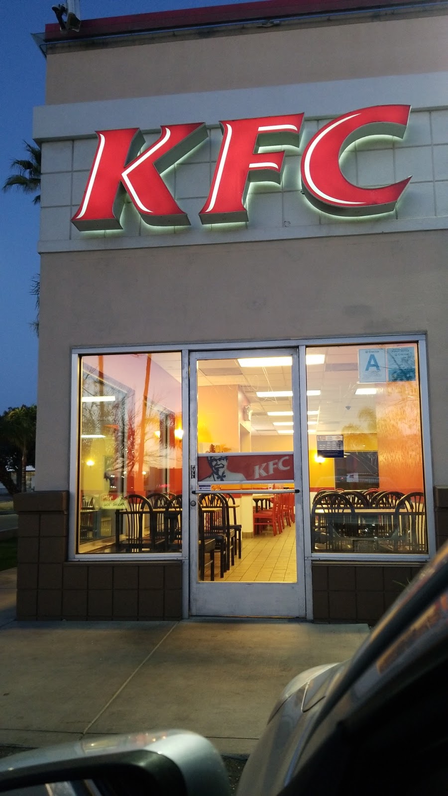 KFC | 12910-B Foothill Blvd, Sylmar, CA 91342, USA | Phone: (818) 743-4670