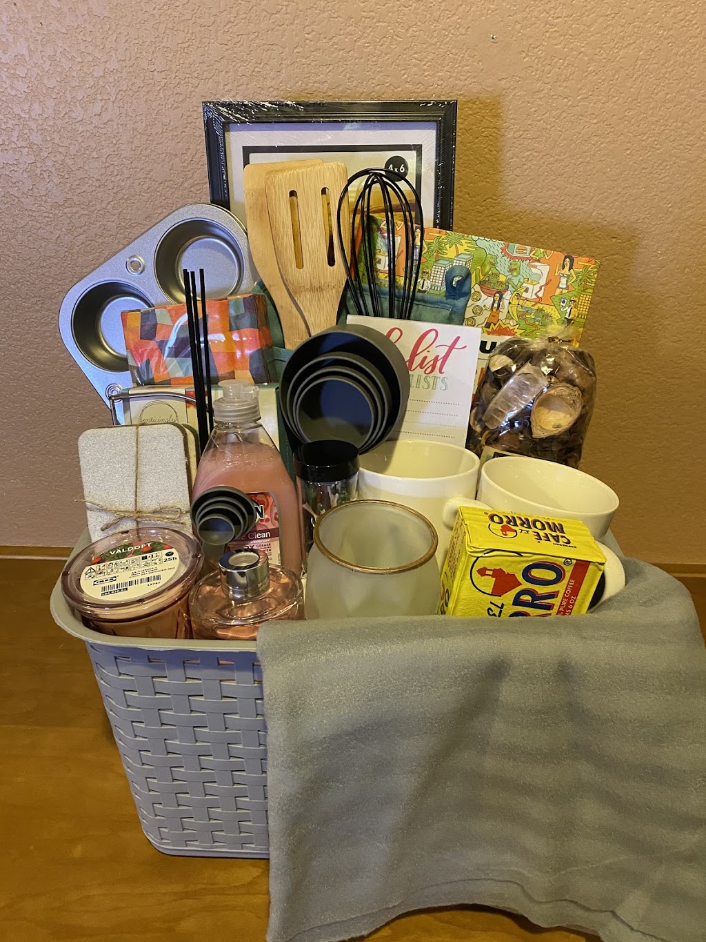 Gifted By Lo | 6229 Green Heron St, Las Vegas, NV 89115, USA | Phone: (702) 375-0770