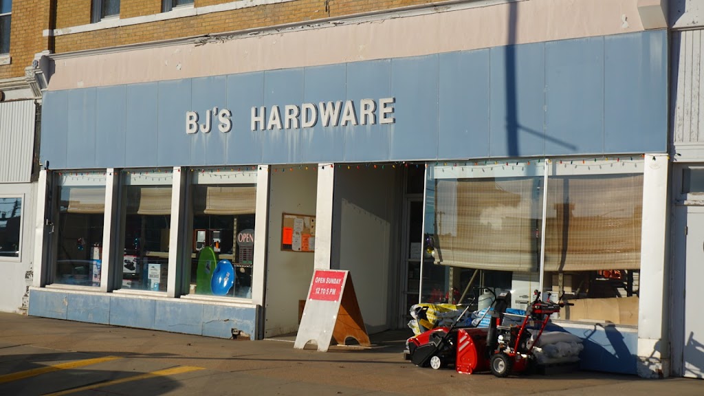 B Js Hardware | 452 E St, David City, NE 68632, USA | Phone: (402) 367-3851