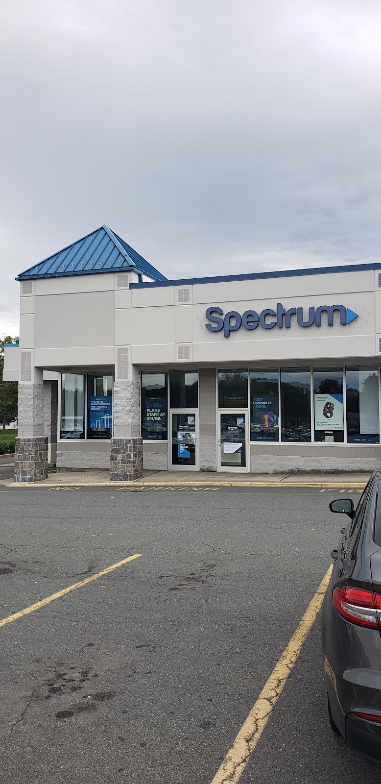 Spectrum Store | 740 Hoosick Rd, Troy, NY 12180, USA | Phone: (888) 406-7063