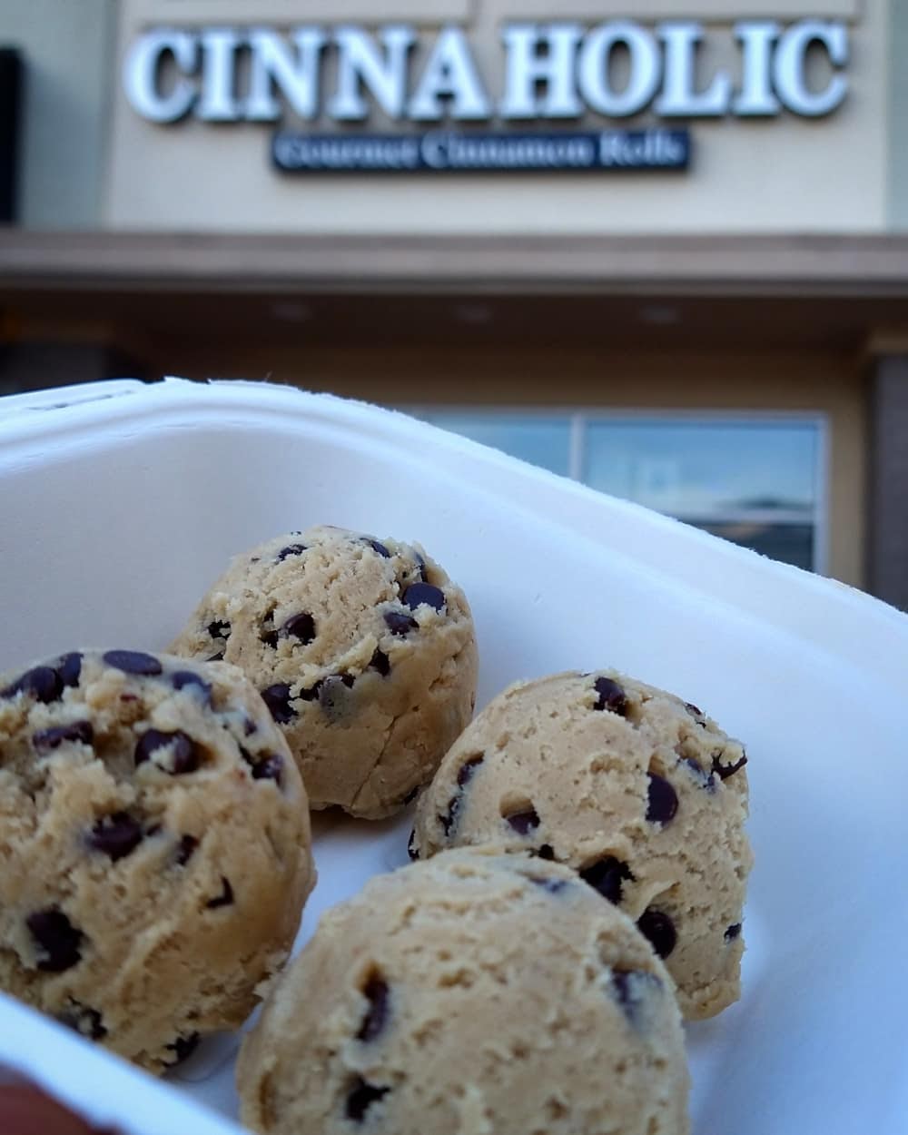 Cinnaholic | 2670 Tuscany St Suite 104, Corona, CA 92881, USA | Phone: (951) 893-1159