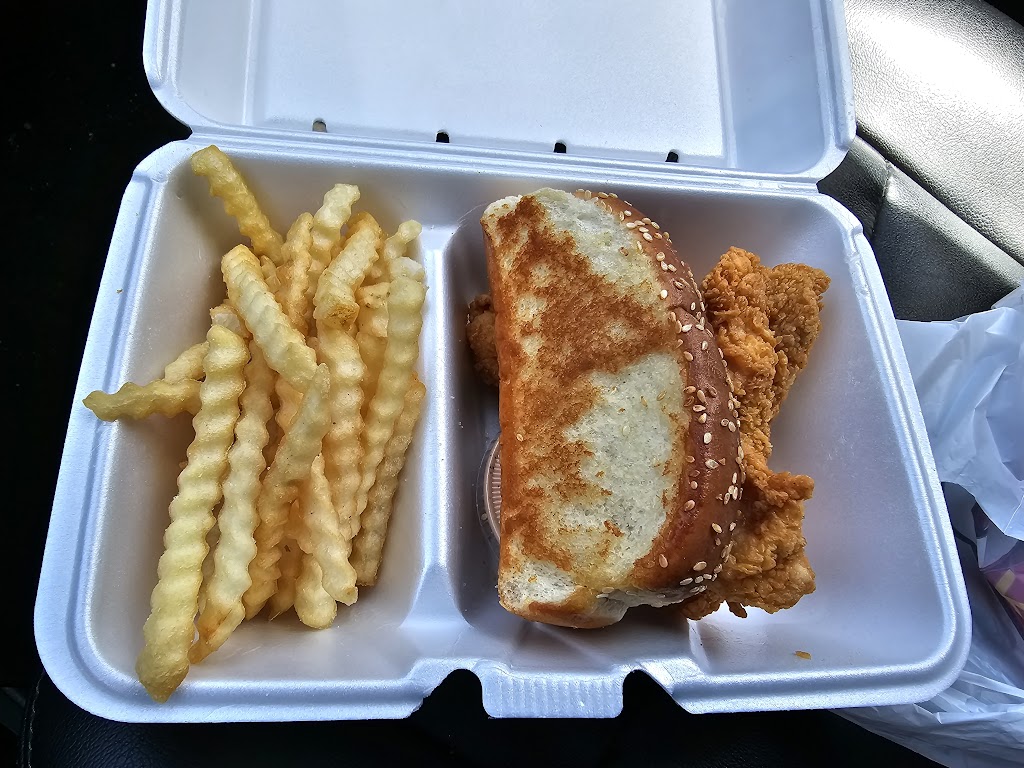 Raising Canes Chicken Fingers | 320 S Plano Rd, Richardson, TX 75081, USA | Phone: (972) 479-9413