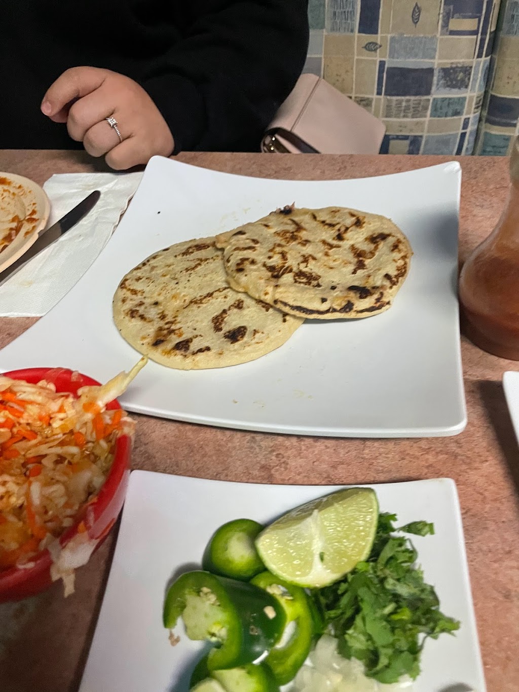 Jaltepeque Restaurant | 6007 Lankershim Blvd #11, North Hollywood, CA 91606, USA | Phone: (818) 508-8995