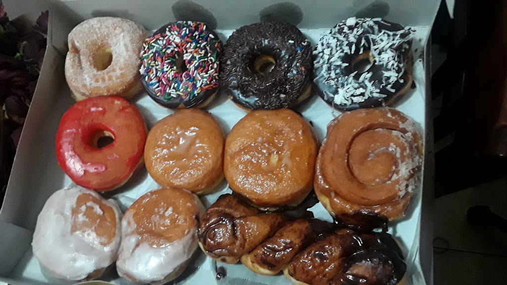 Winchells Donut House | 901 S Euclid St, Anaheim, CA 92802, USA | Phone: (714) 774-1885