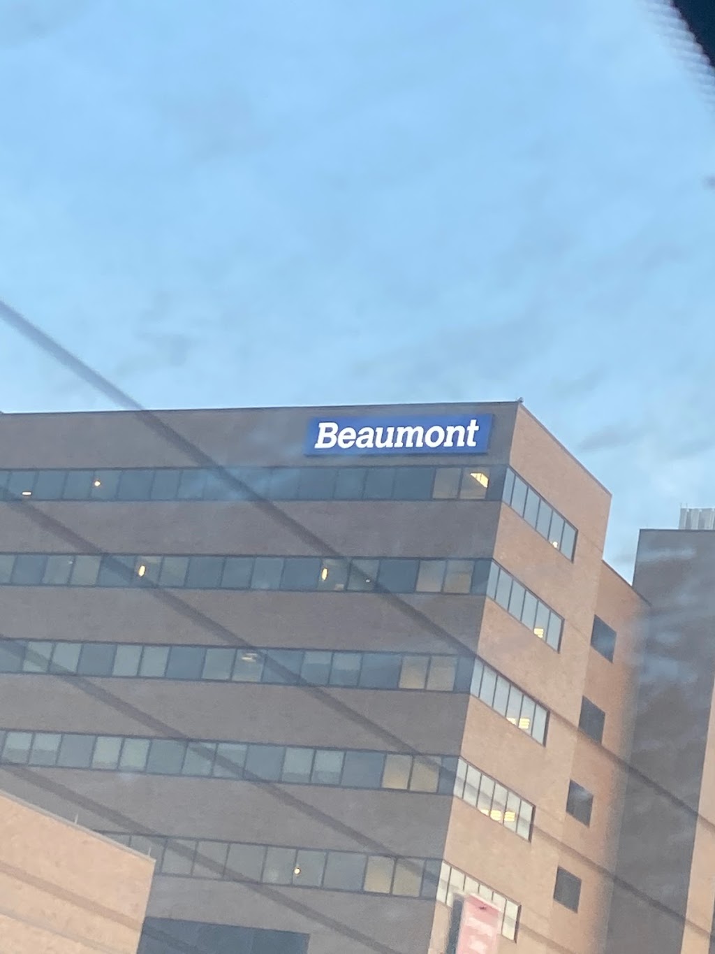 Beaumont Hospital, Troy: Cardiac Progressive Care Unit | 44201 Dequindre Rd, Troy, MI 48085, USA | Phone: (248) 964-5000