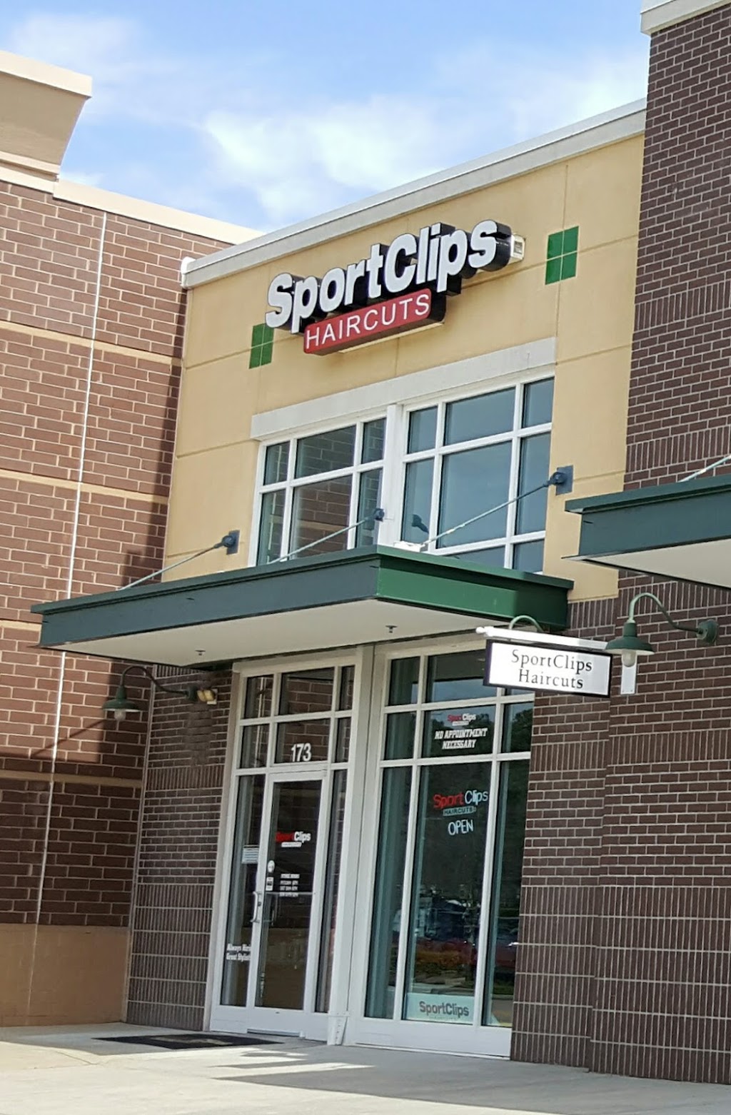 Sport Clips Haircuts of Raleigh - Falls Pointe | 9660 Falls of Neuse Rd Suite 173, Raleigh, NC 27614, USA | Phone: (984) 232-8505