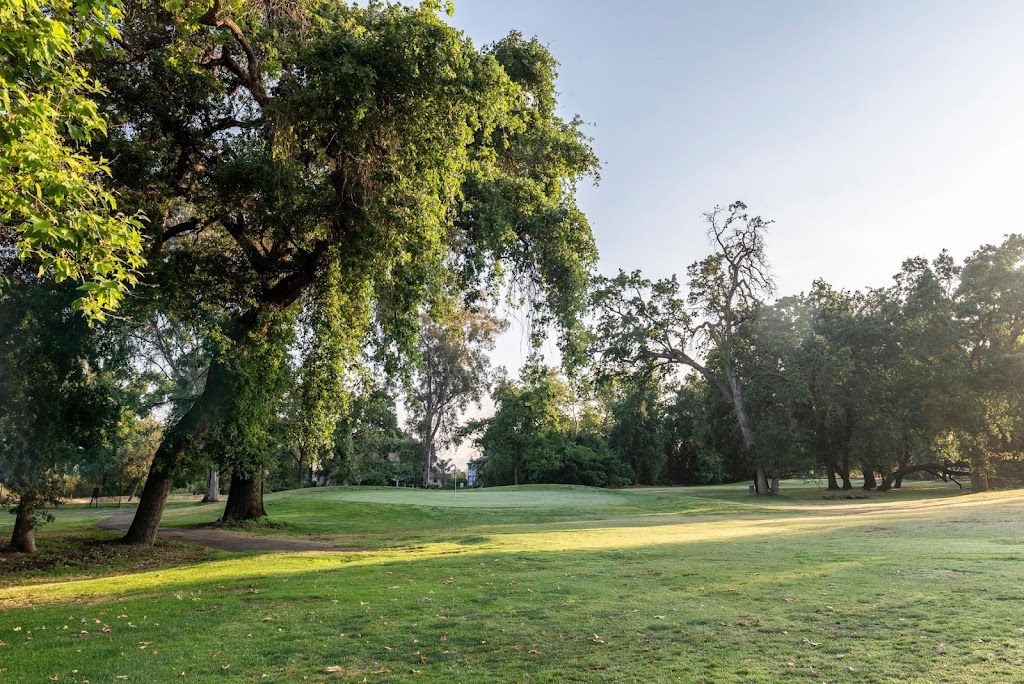 Sherwood Forest Golf Club | 79 N Frankwood Ave, Sanger, CA 93657, USA | Phone: (559) 787-2611