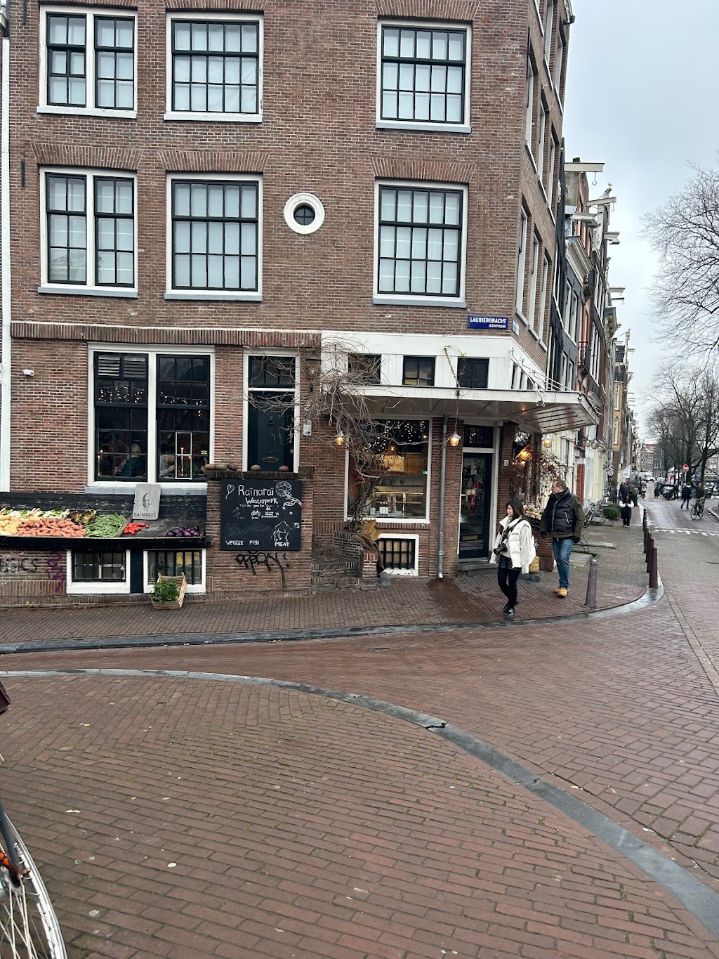 Raïnaraï | Prinsengracht 252, 1016 HG Amsterdam, Netherlands | Phone: 020 624 9791