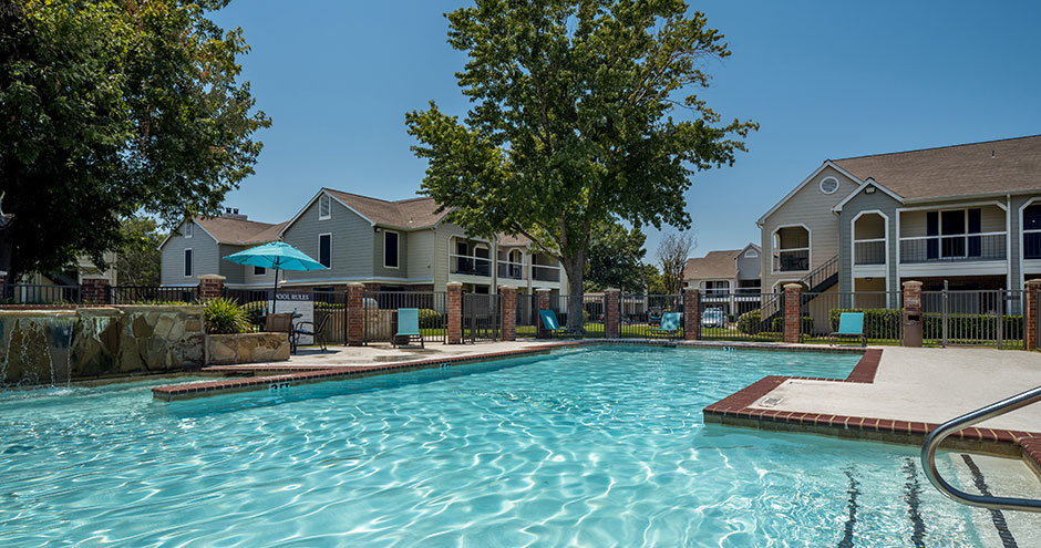 Orchids of Carrollton Apartments | 2240 E Trinity Mls Rd, Carrollton, TX 75006, USA | Phone: (972) 245-0374