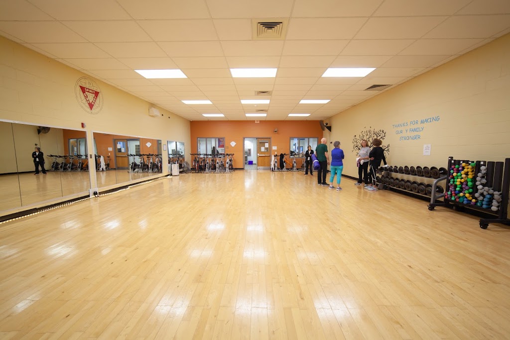 Collinsville Maryville Troy YMCA | 1 Town Center Dr, Maryville, IL 62062, USA | Phone: (618) 346-5600