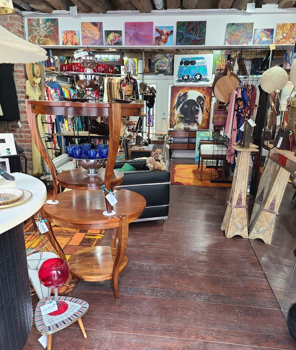 Stone House Collective | 8129 Main St, Ellicott City, MD 21043, USA | Phone: (410) 988-8949