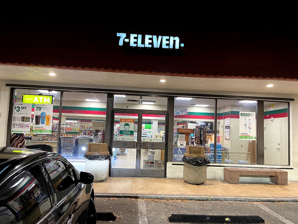 7-Eleven | 51 Harbor Dr, Key Biscayne, FL 33149 | Phone: (305) 361-6857