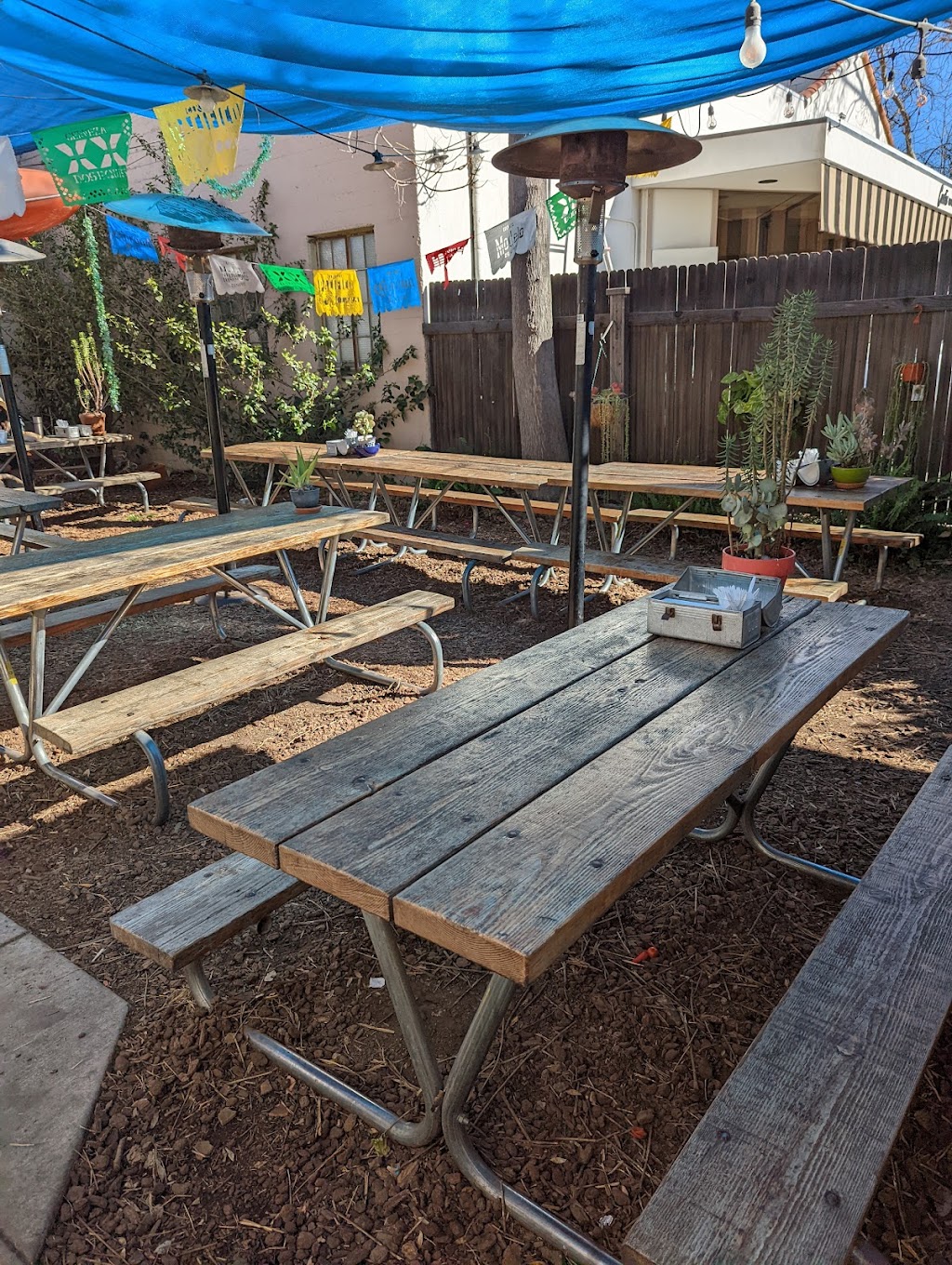 Petiscos | 211 W 1st St, Claremont, CA 91711, USA | Phone: (909) 625-5557