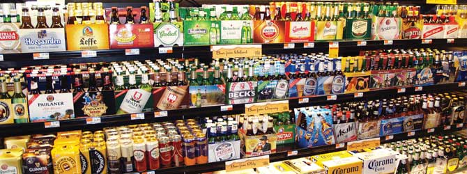 Steeles Beverage & Deli | 1248 High St, Fairport Harbor, OH 44077, USA | Phone: (440) 358-0094