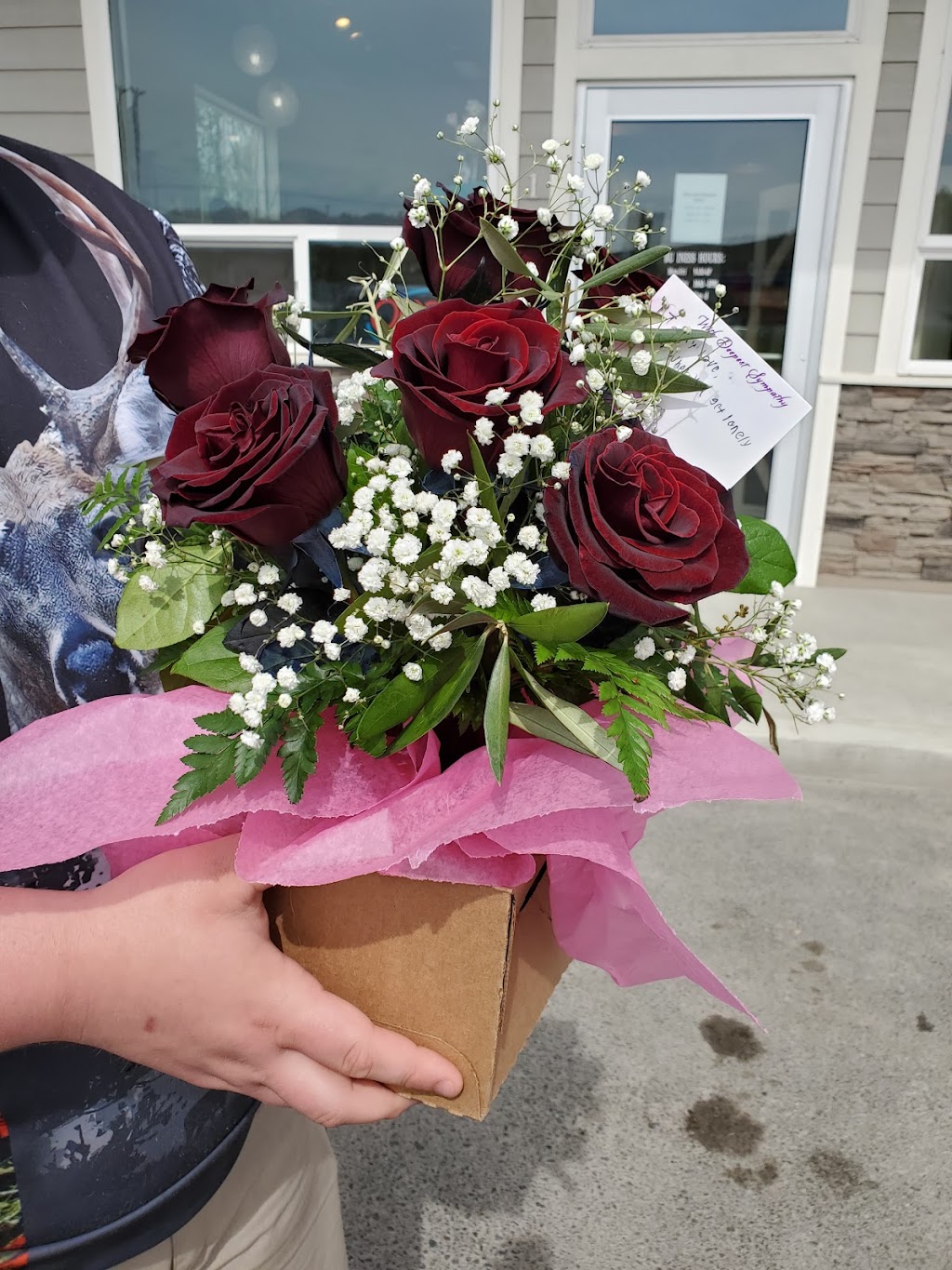 Flowers By Louise Inc | 2851 E Palmer-Wasilla Hwy Unit 1, Wasilla, AK 99654, USA | Phone: (907) 376-4939