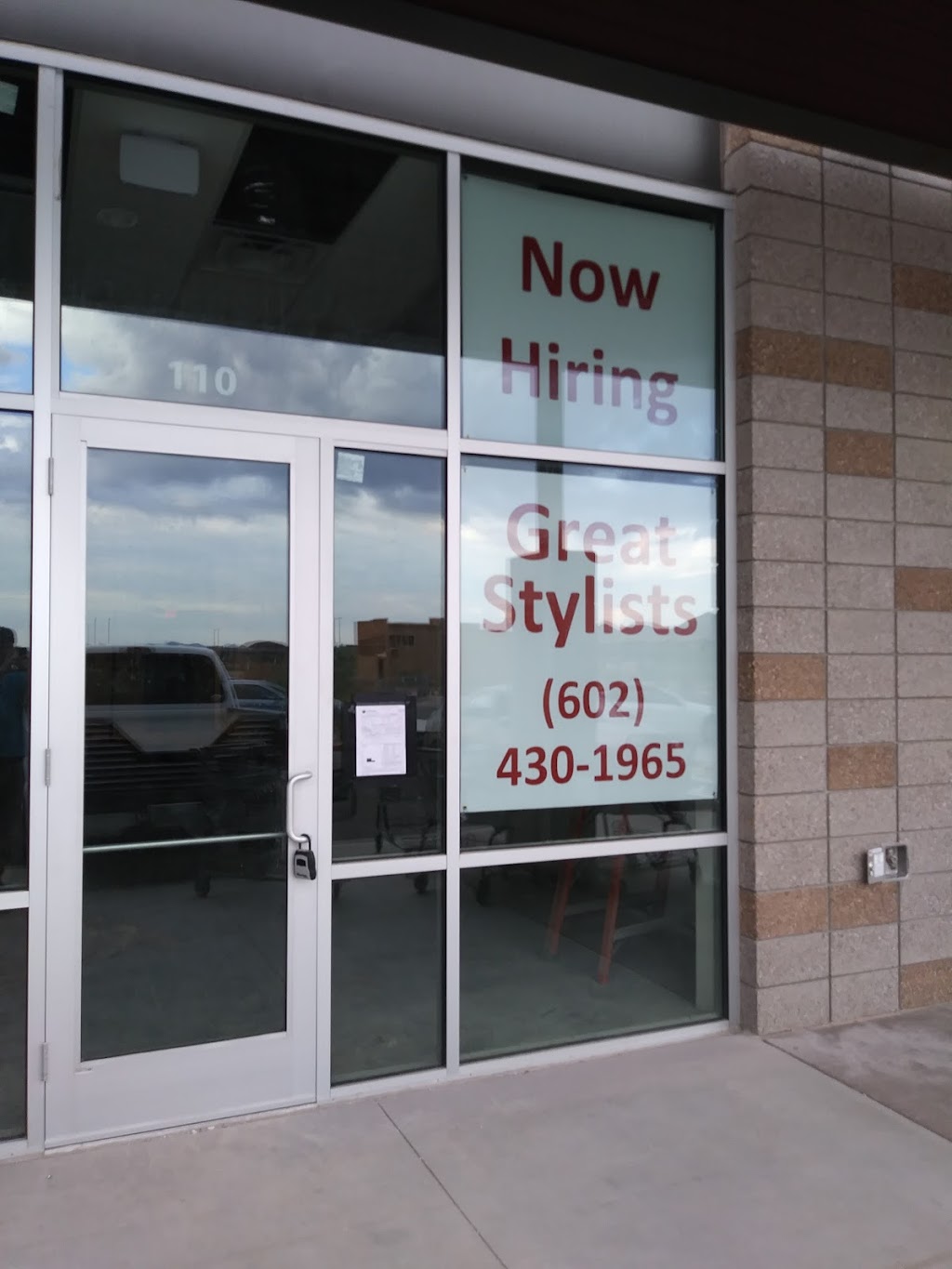 GREAT CLIPS | 2750 W Dove Valley Rd #110, Phoenix, AZ 85085, USA | Phone: (623) 249-2904