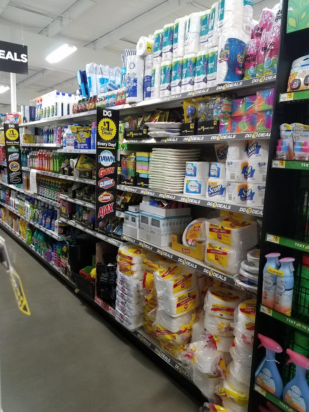 Dollar General | 2900 W Delmar Ave, Godfrey, IL 62035, USA | Phone: (618) 467-8758