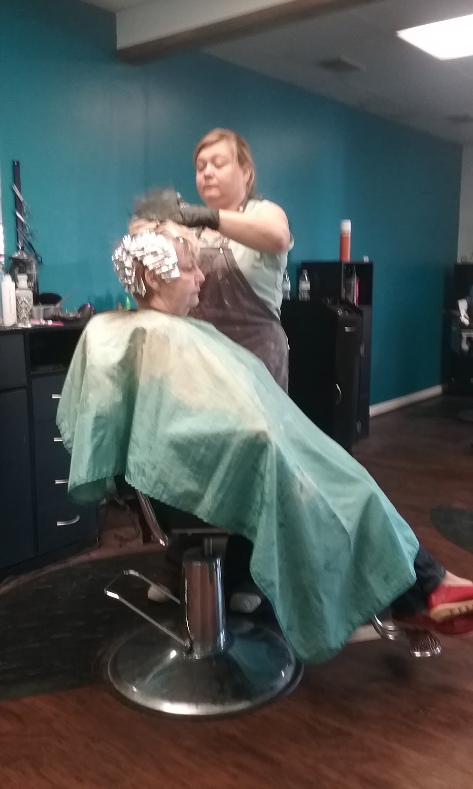 Charlottes Chair | 515 Colescott St, Shelbyville, IN 46176, USA | Phone: (463) 290-9717