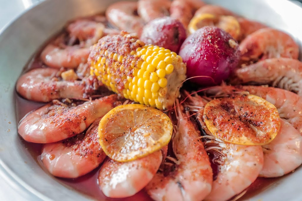 Hook & Reel Cajun Seafood | 7838 Telegraph Rd, Taylor, MI 48180, USA | Phone: (313) 982-7979