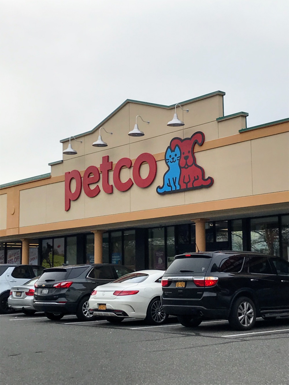 Petco | 25451 Horace Harding Expy, Queens, NY 11362, USA | Phone: (718) 225-0342