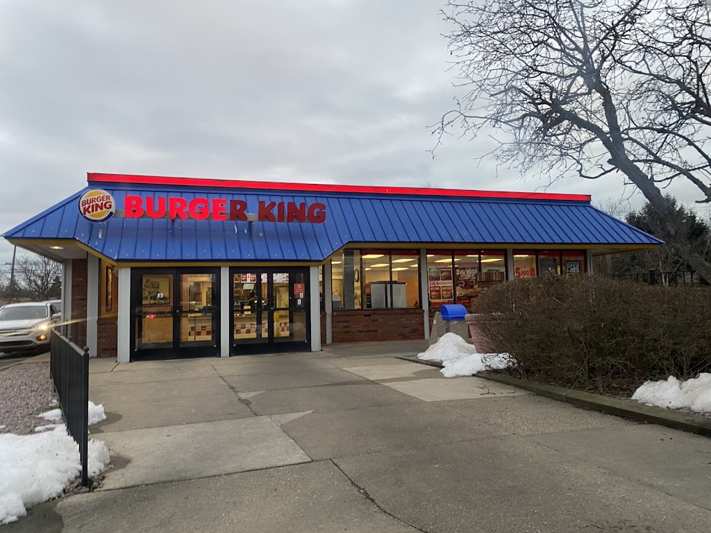 Burger King | 37746 S Gratiot Ave, Clinton Twp, MI 48036, USA | Phone: (586) 469-6929