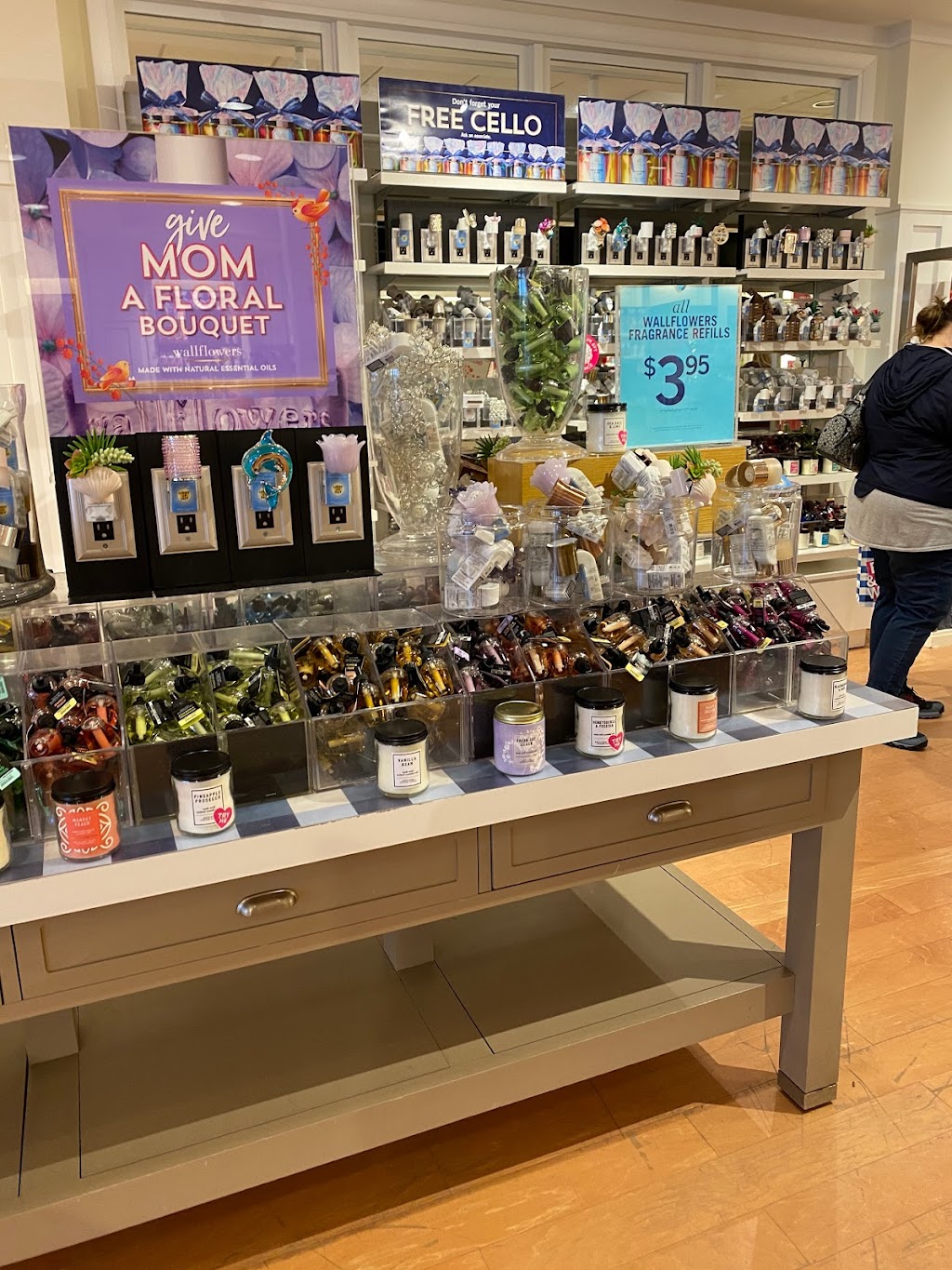 Bath & Body Works | 1171 N Court St, Medina, OH 44256, USA | Phone: (330) 722-6493