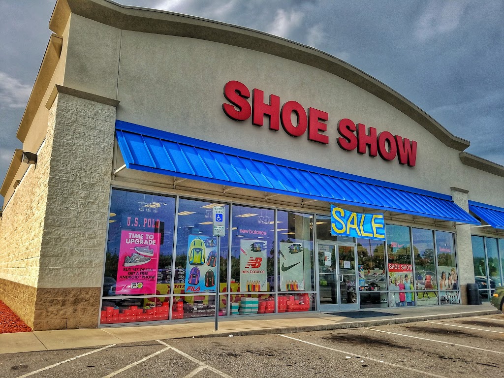 Shoe Show Mega Store | 1660 NC Highway 14 Shops At Reidsville Ridge, Unit A, Reidsville, NC 27320, USA | Phone: (336) 634-1990