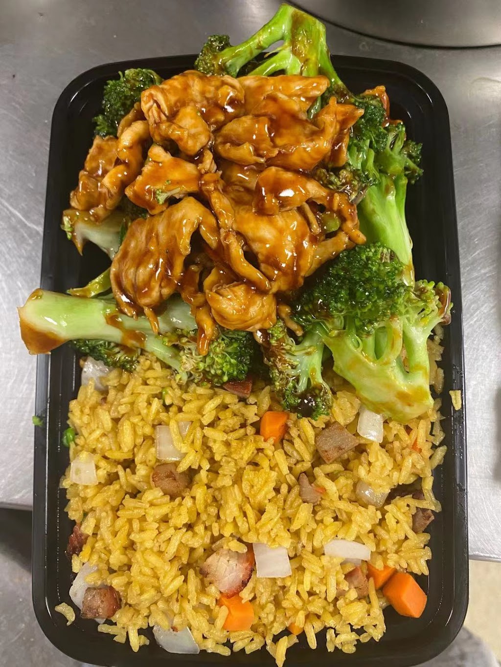 China Wok Chinese restaurant | 1320 Englishtown Rd # 1, Old Bridge, NJ 08857 | Phone: (732) 251-8828