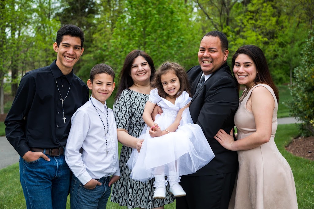 AJ Photoz Portrait Studio | 20839 Shy Beaver Ct, Ashburn, VA 20147, USA | Phone: (571) 429-4625