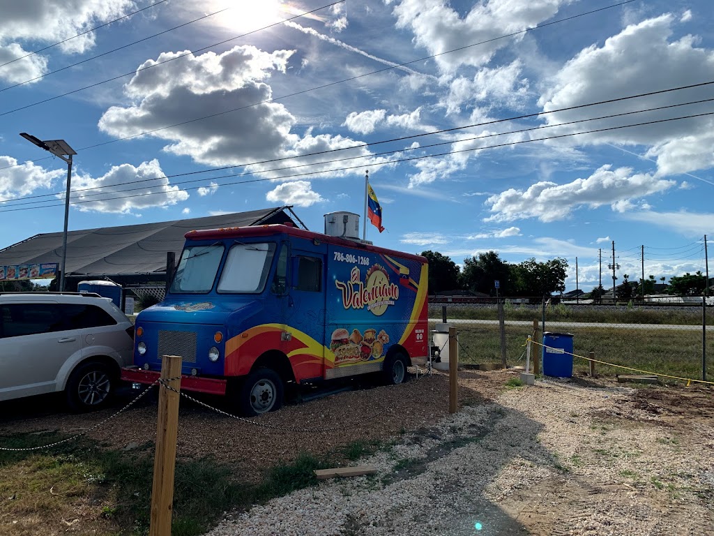 El Valenciano Food Truck | 2255 U.S. Hwy 17-92 N, Haines City, FL 33844, USA | Phone: (786) 597-3671