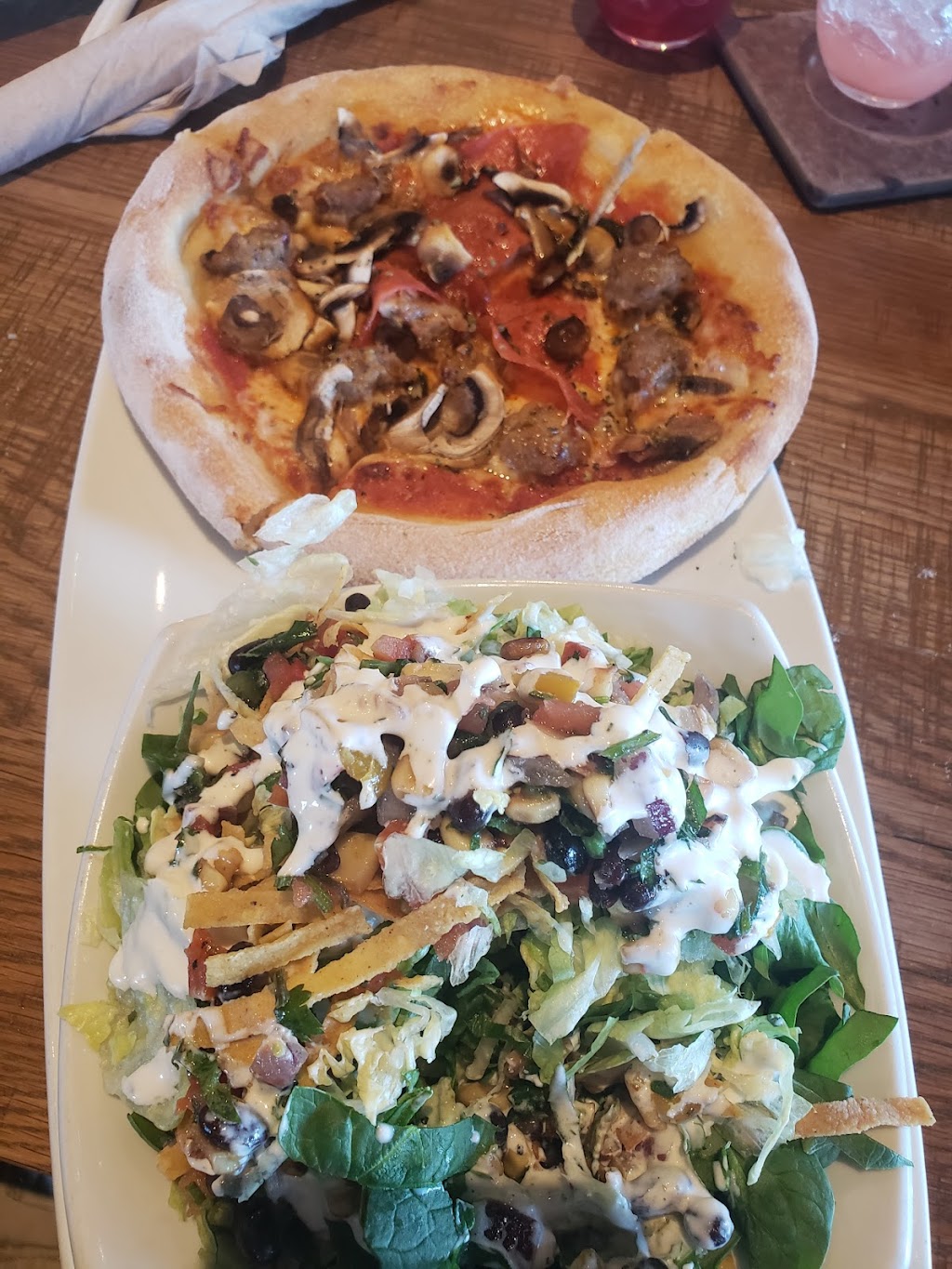 California Pizza Kitchen at Deer Park | 20502 N Rand Rd, Deer Park, IL 60010, USA | Phone: (847) 550-0273