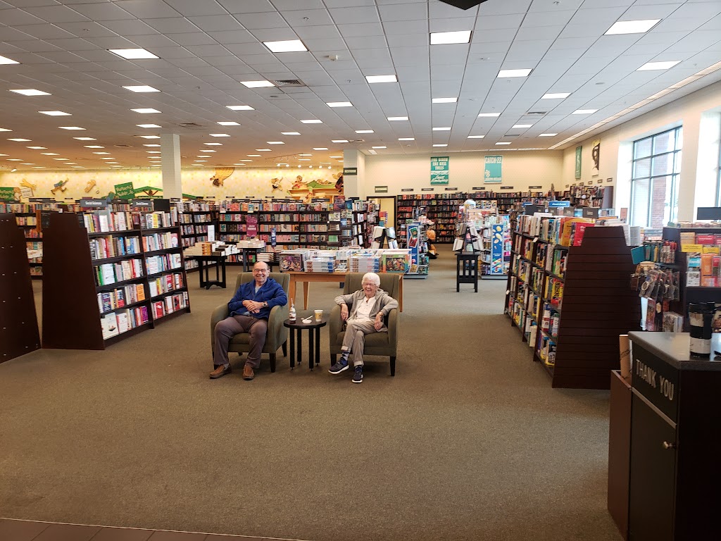 Barnes & Noble | 4610 Merchants Park Cir Suite 521, Collierville, TN 38017, USA | Phone: (901) 853-3264