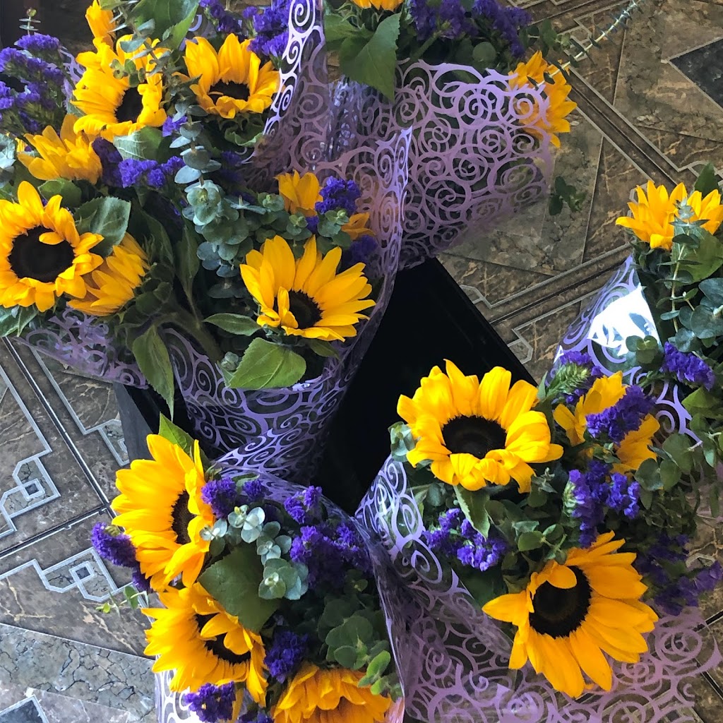 Mums Flowers | 4722 Market St, San Diego, CA 92102, USA | Phone: (619) 962-4005