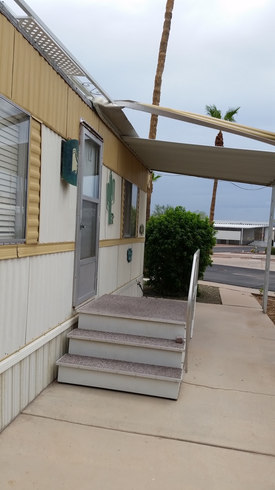 Sundance Mobile Home Park | 1065 N San Marcos Dr, Apache Junction, AZ 85120, USA | Phone: (480) 982-3242