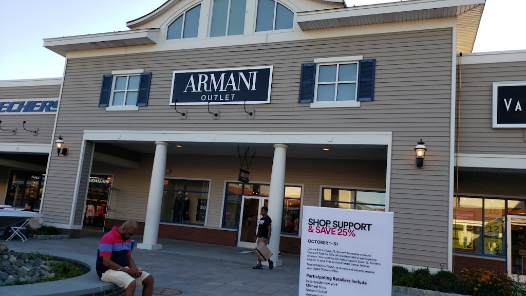 Armani Outlet Premium Wrentham Village | 1 Premium, Outlet Blvd Suite 115A, Wrentham, MA 02093, USA | Phone: (774) 210-6294